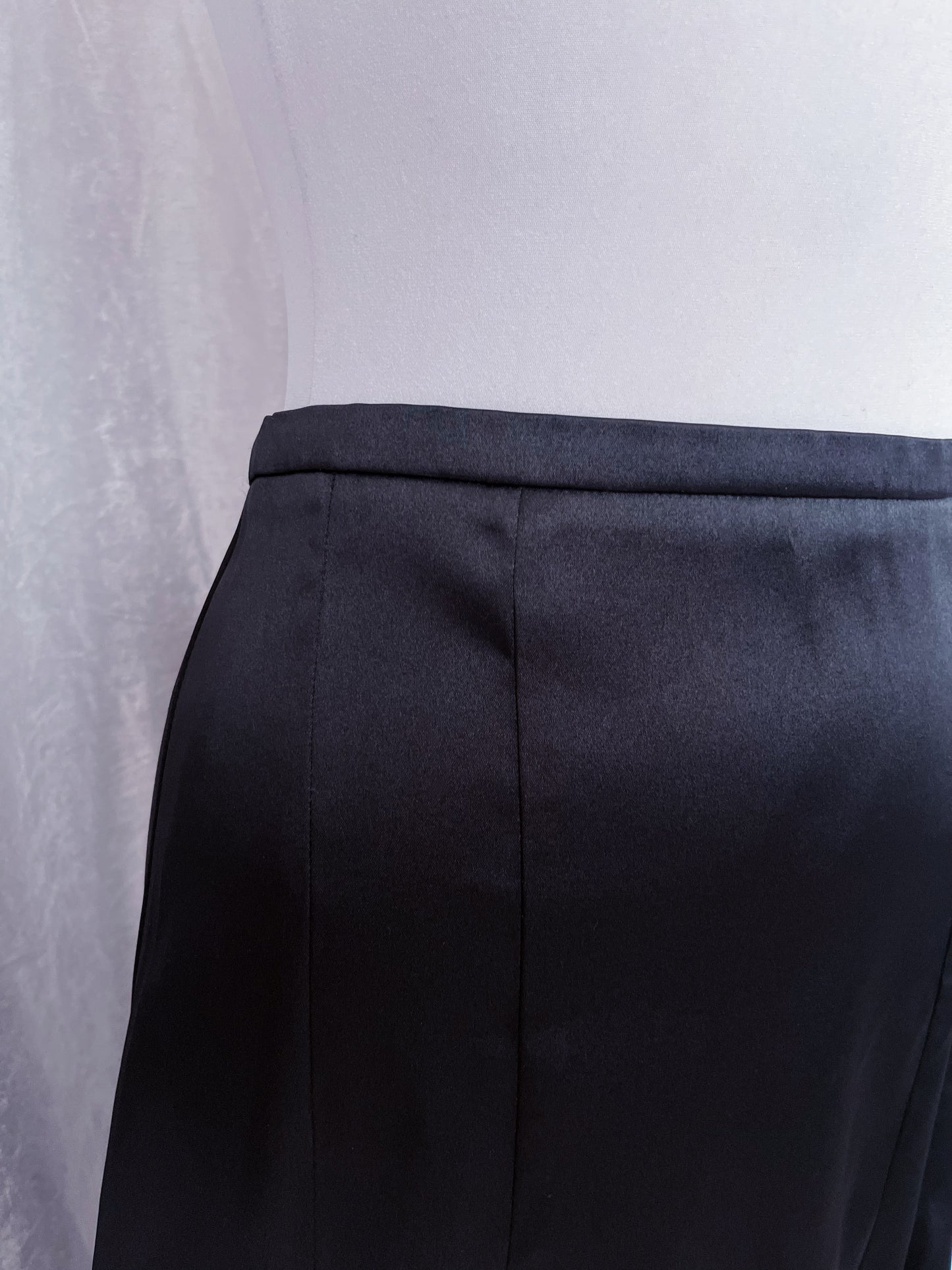 Orsay office black saten skirt ✨🦇