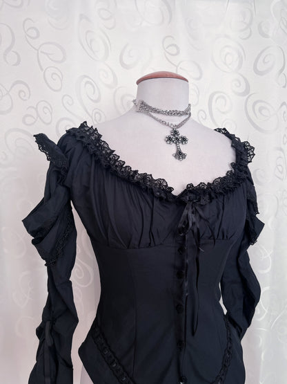 00’s Witchy/Gothic iconic cotton black shirt with lace & embroidered details 🦇