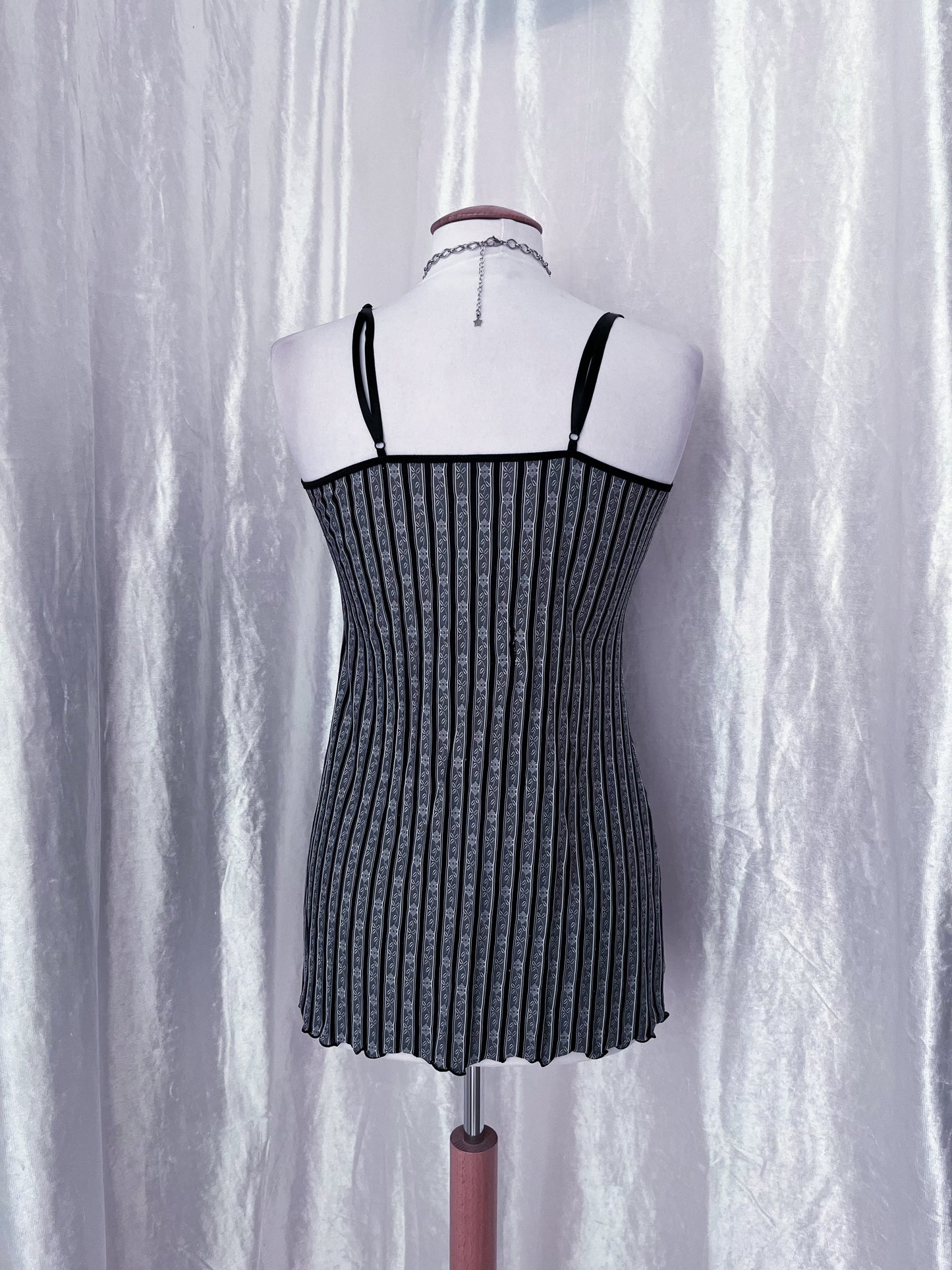 Vintage gothic nightgown 🕸️