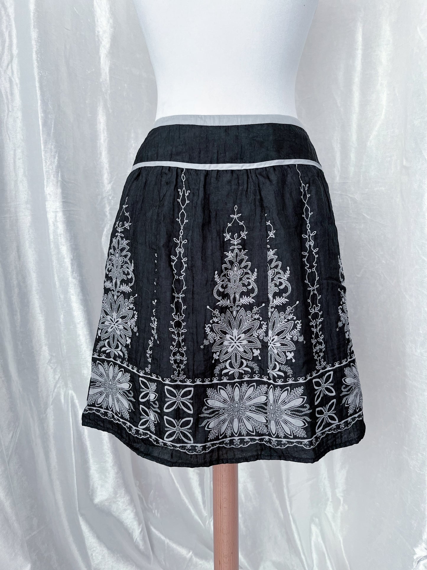 Beautiful coquette skirt