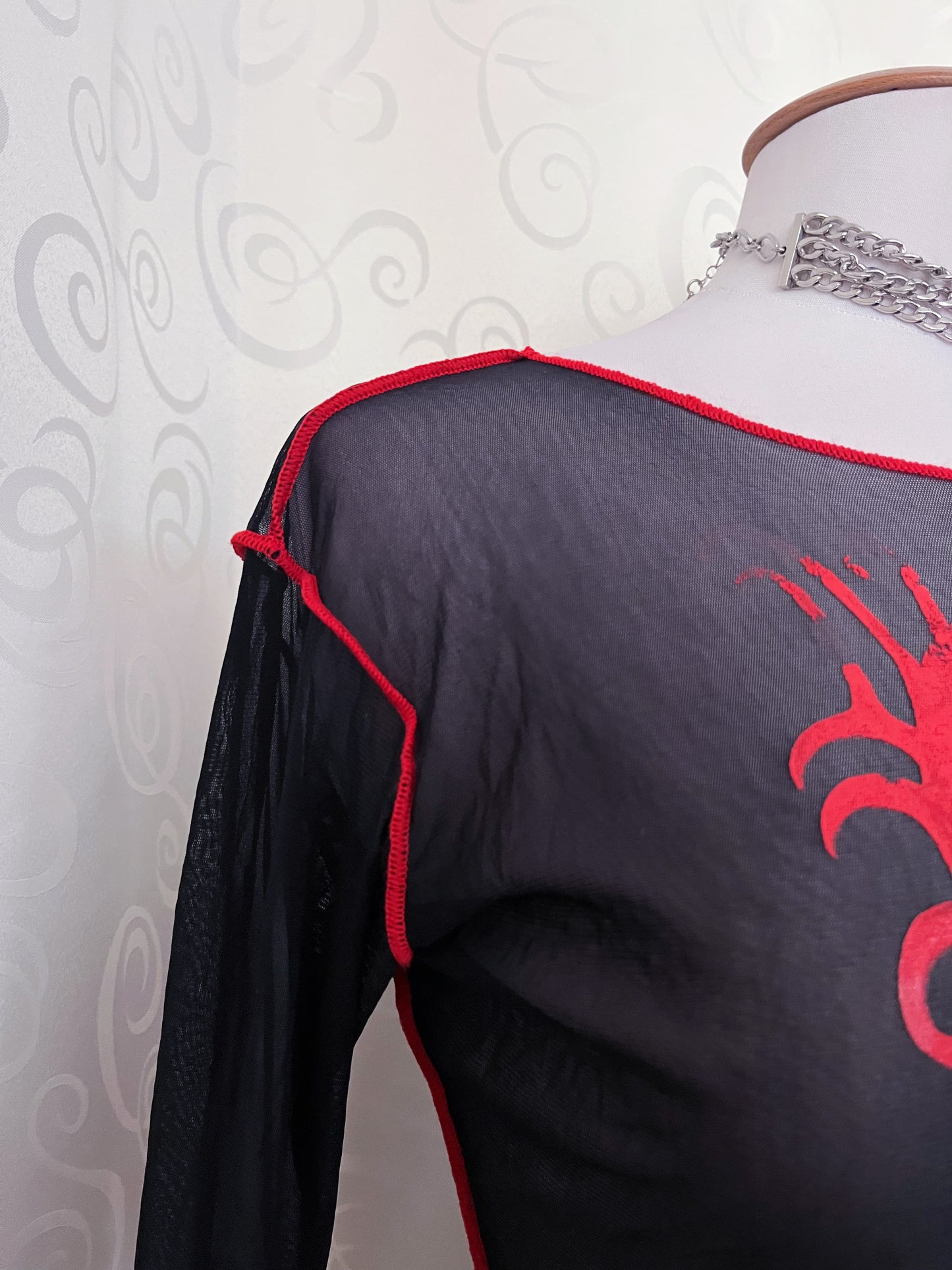 00’s Dark Star gothic mesh tribal print top with bell sleeves 🫀❤️