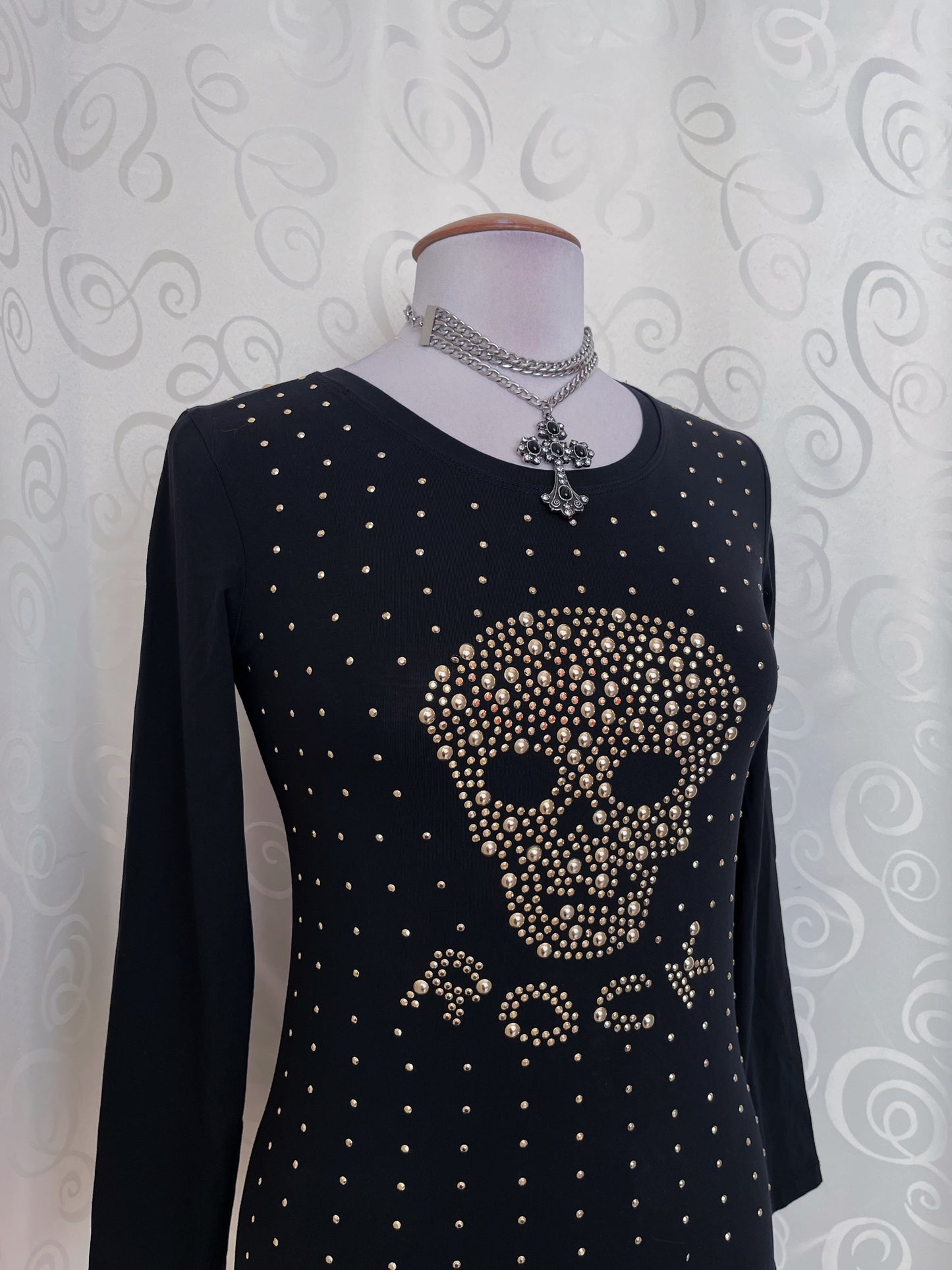Alt/Emo beaded rock skull top💀