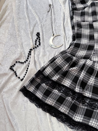 Dark Coquette / Jirai Kei style puffy layered tartan top with lace details 🕷️🎞️