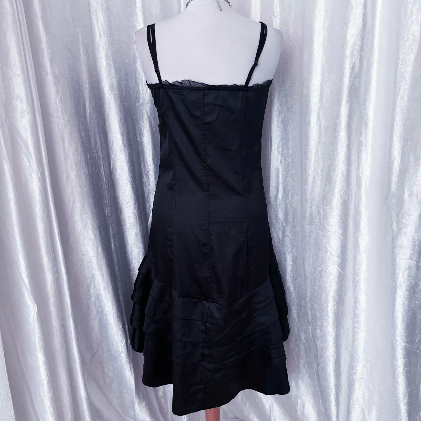 Beautiful witchy black saten dress 🦇