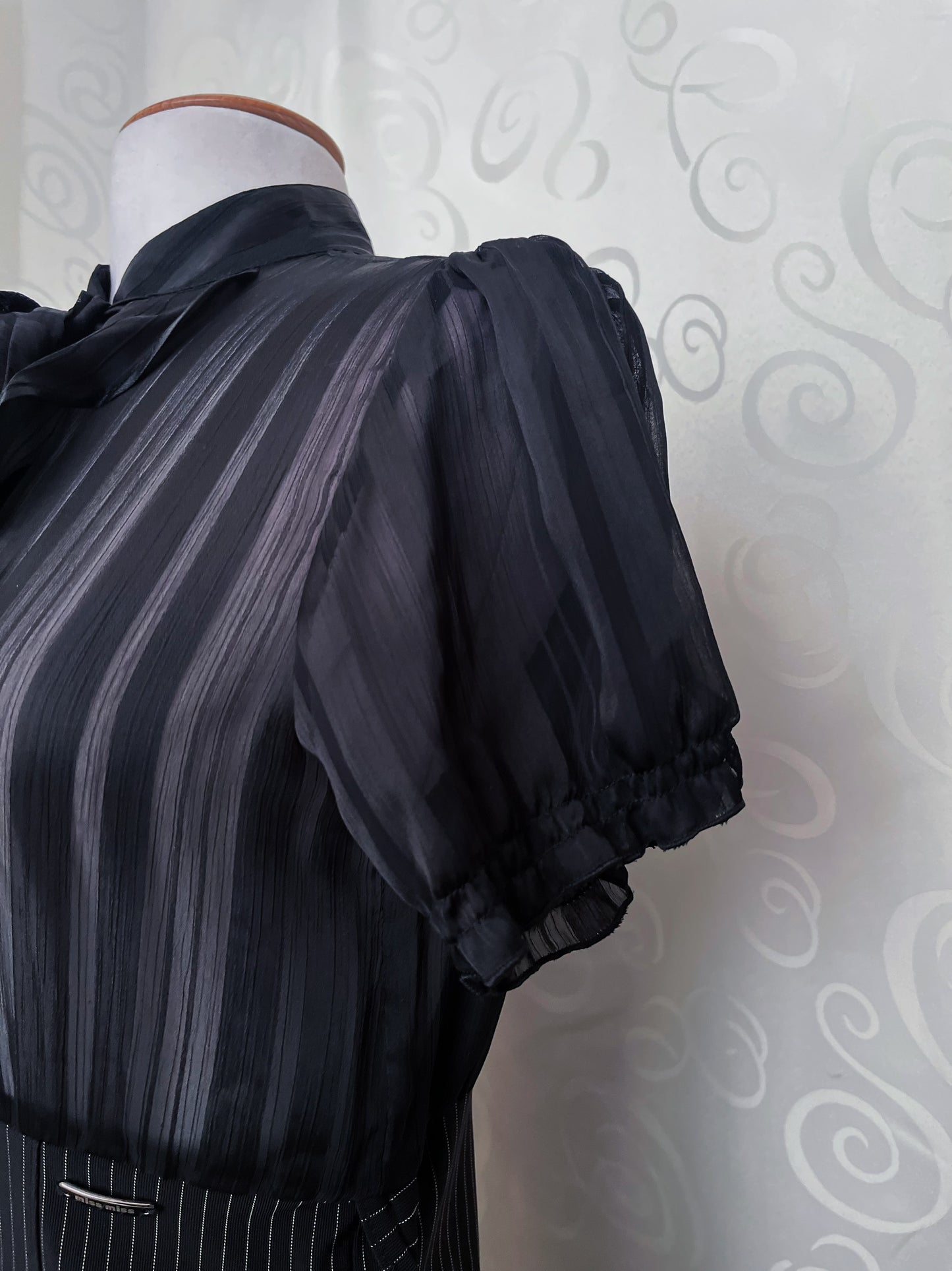 00’s new deadstock Office Goth striped & mesh dress with ruffle detail 🕷️