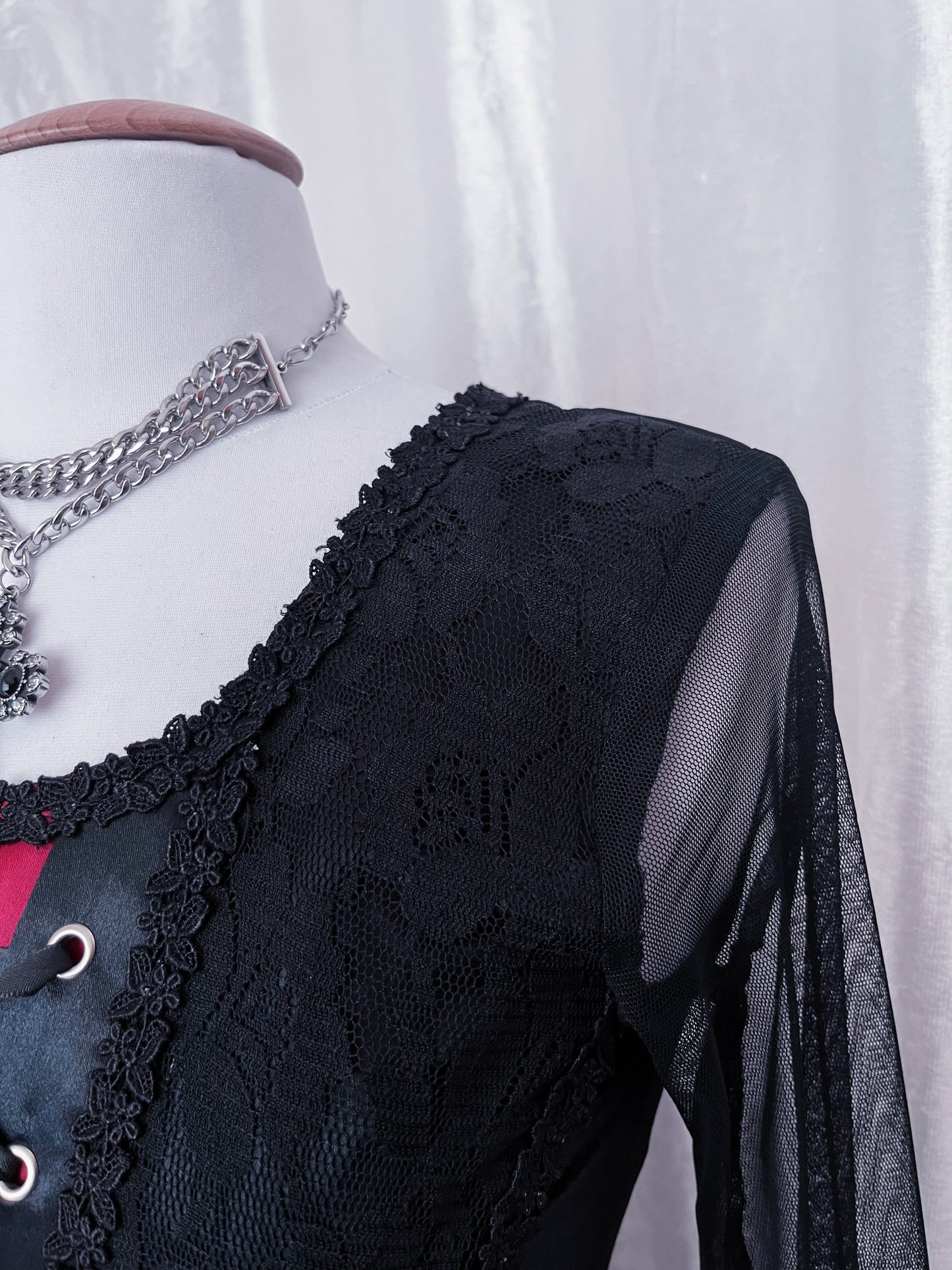 ♱Gothic vampire corset style top♱