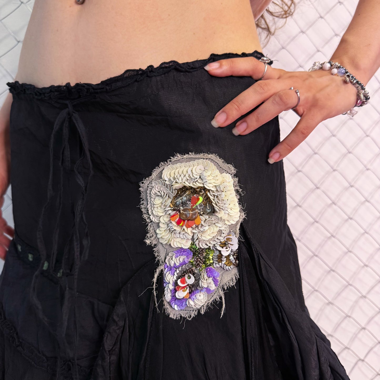 00’s Whimsygoth/fairy asymmetrical skirt with sequin details 🌀🧚🏾