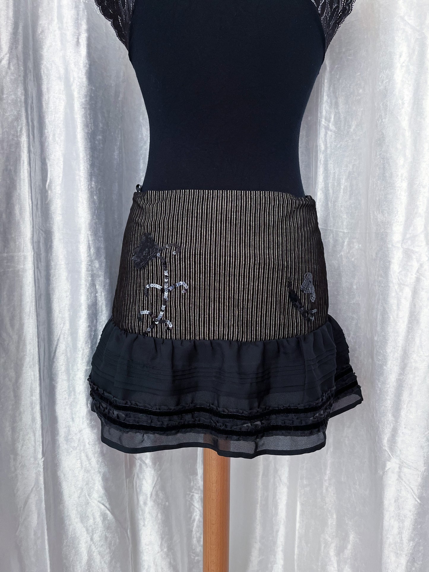 00’s Morgan dark coquette skirt