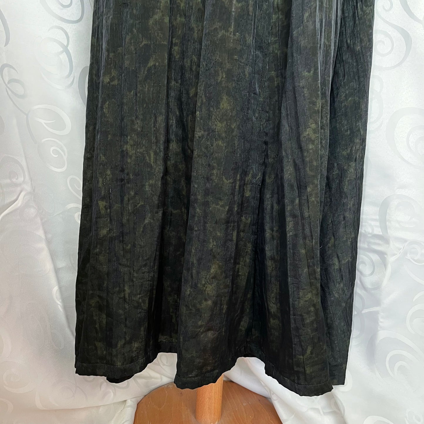 Medieval renaissance dark olive maxi dress 🫒🧚🏾🗡️