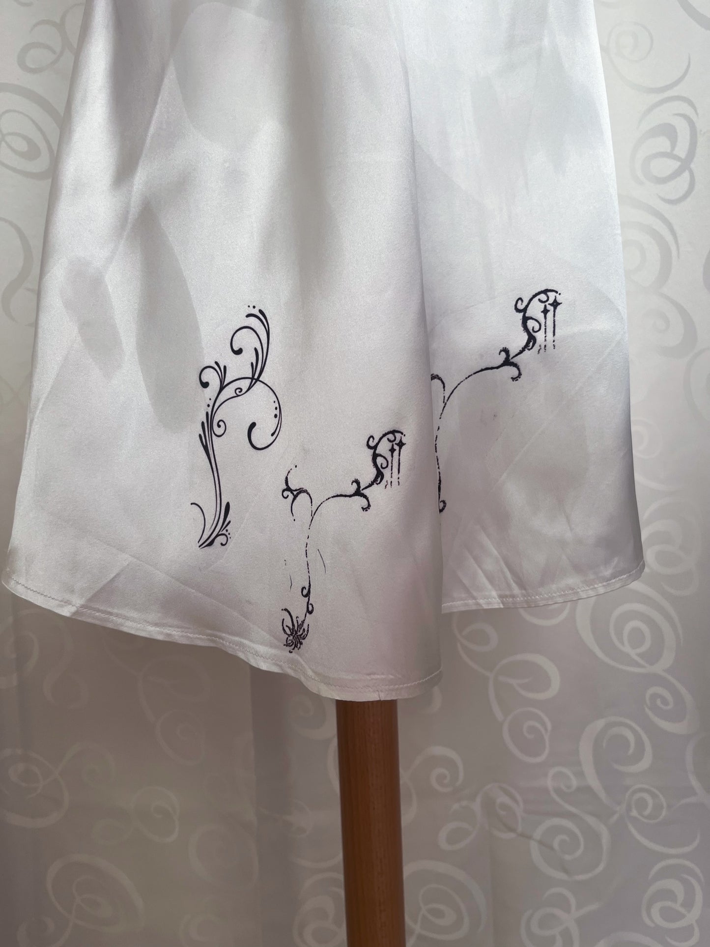 Romeo & Juliet REWORKED 00’s satin nightgown 🗡️❤️