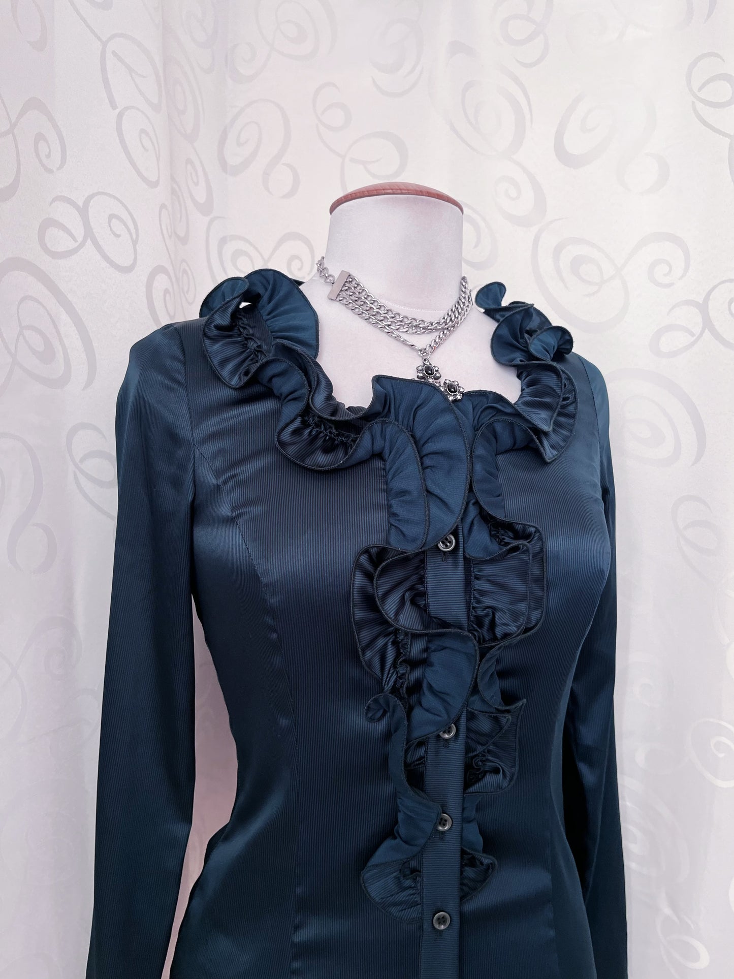 00’s Jirai Kei dark teal ruffle satin shirt 🌀🍃