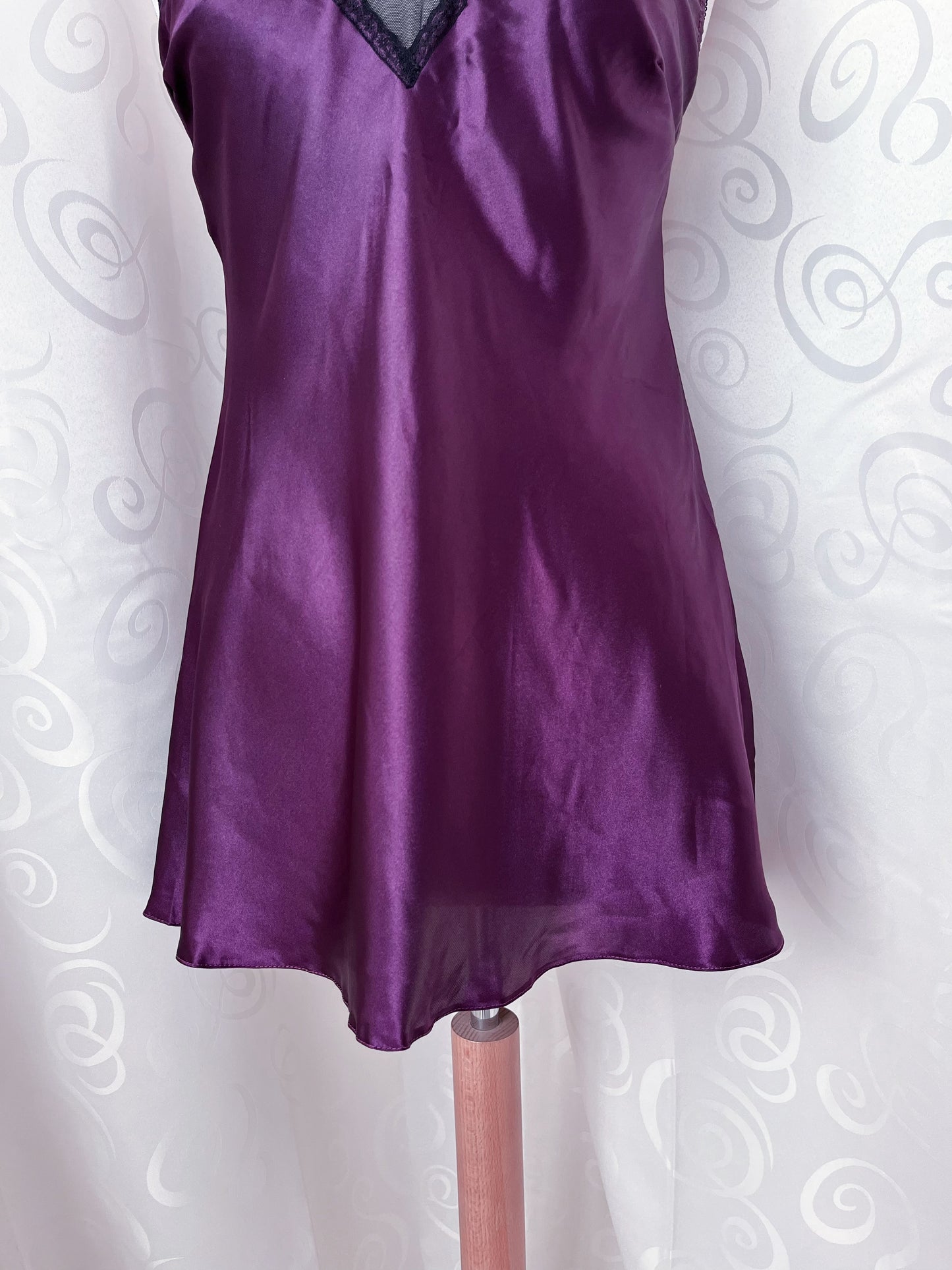 Whimsy dark purple lingerie nightgown 💜🗝