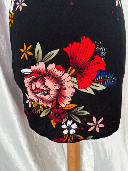 Beautiful Qipao style floral dress 🌺🌷