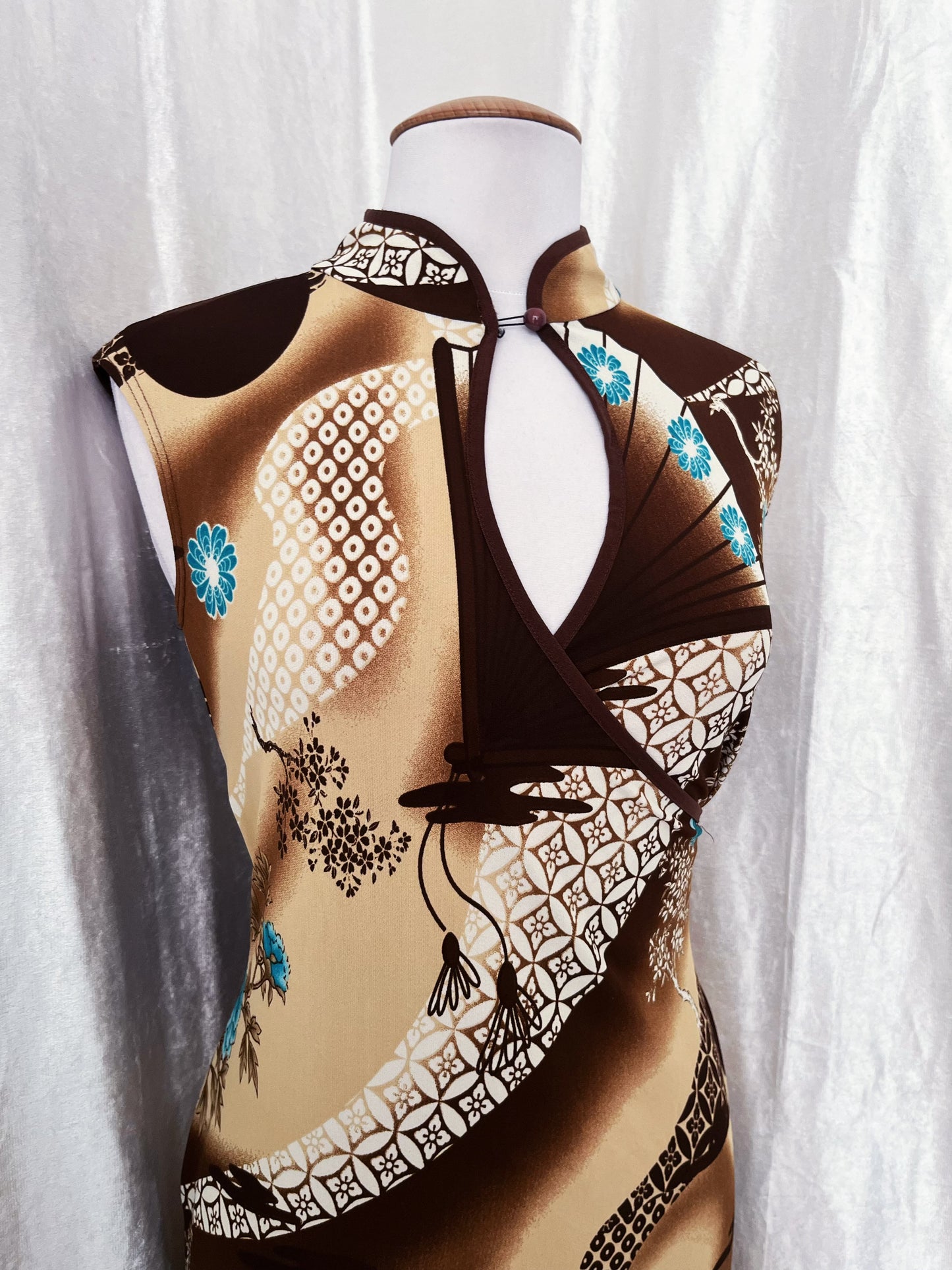 Beautiful beige & brown Qipao cheongsam dress 🦋