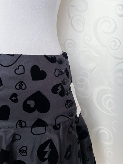 Old Dark Coquette H&M dark grey skirt with velvet hearr details 🖤
