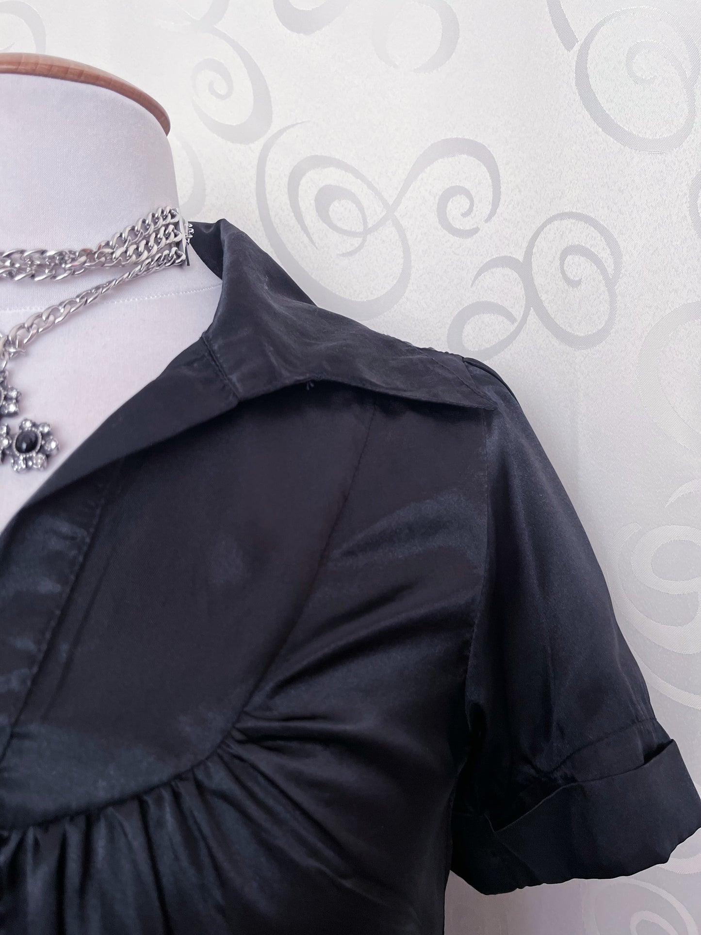 Gothic/Jirai Kei style long black satin shirt 🕷️