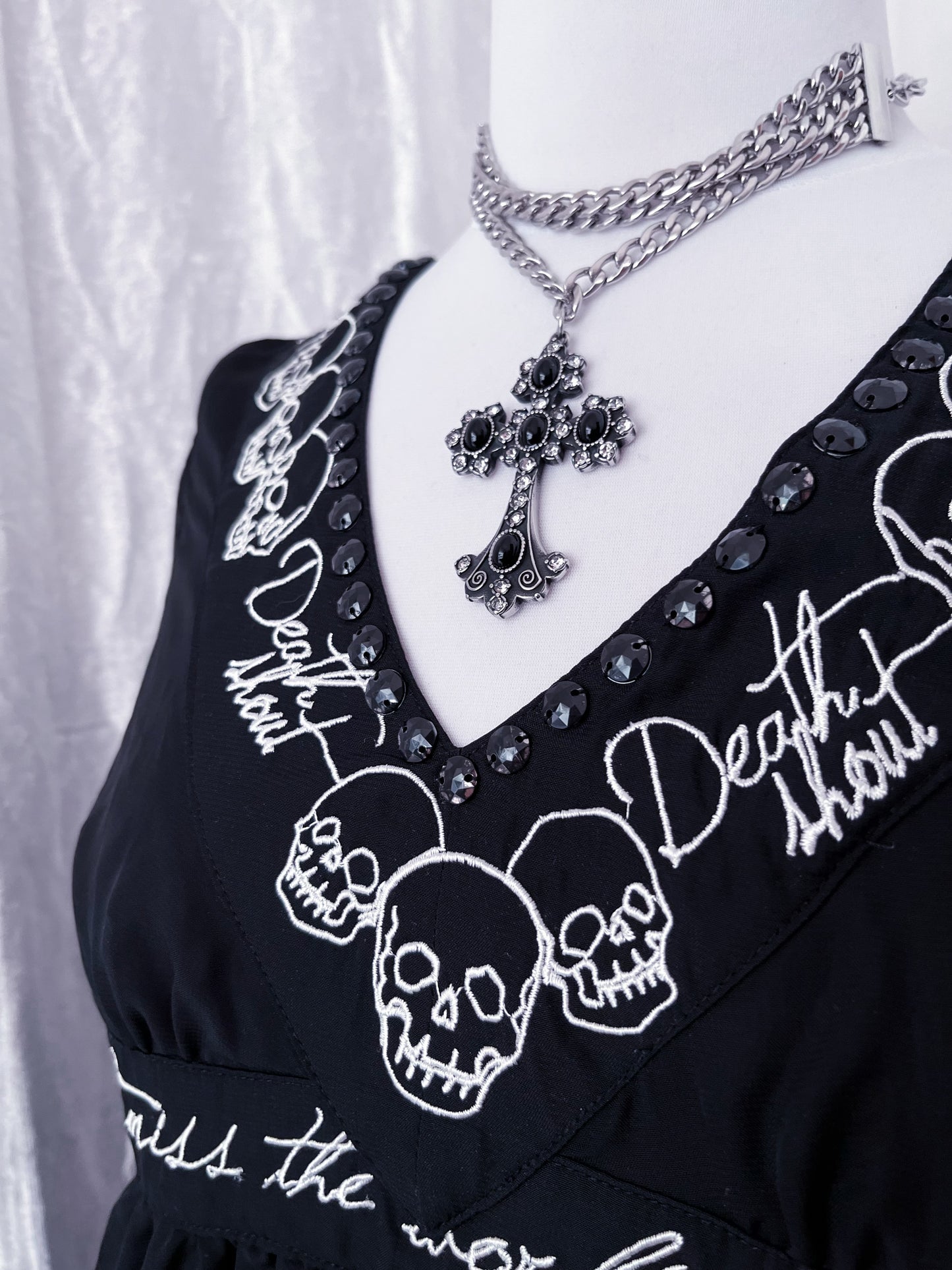 DEADSTOCK Japanese Ghost of Harlem Oversize Mesh top with embroidered skull details 💀