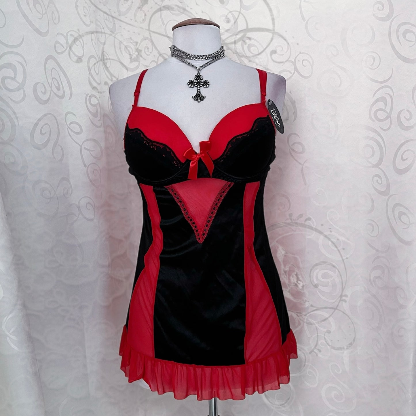 Vampire black & red bustier nightgown ❤️