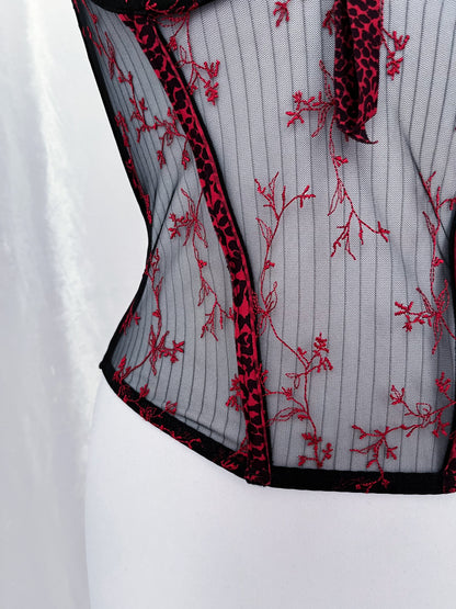 00’s alternative mesh corset top with animal print & embroidered details 🐾💋