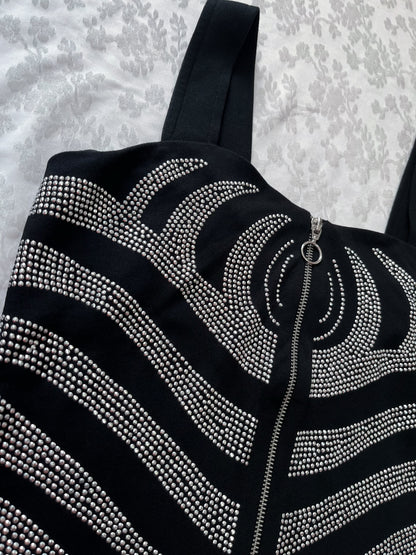 Iconic alt beaded zip-up top 🗡️