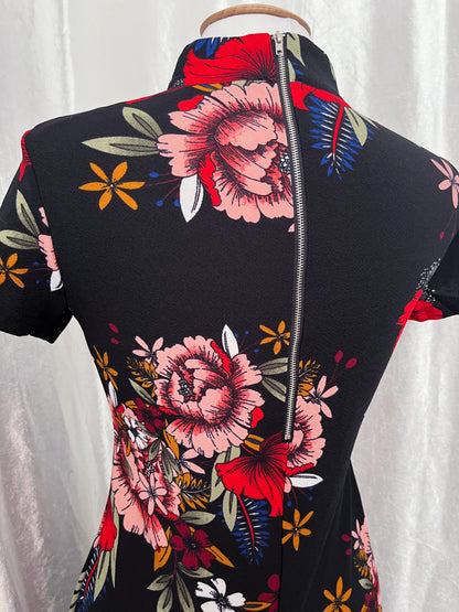Beautiful Qipao style floral dress 🌺🌷