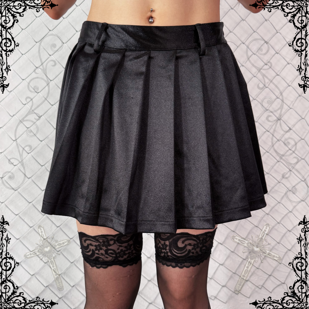00’s dark coquette pleated saten skirt