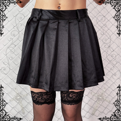 00’s dark coquette pleated saten skirt