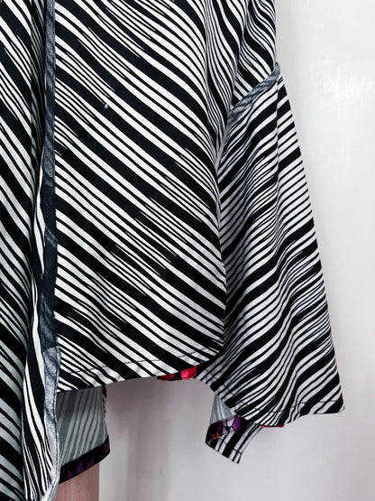 00’s witchy asymmetrical black & white skirt 💜🕸️