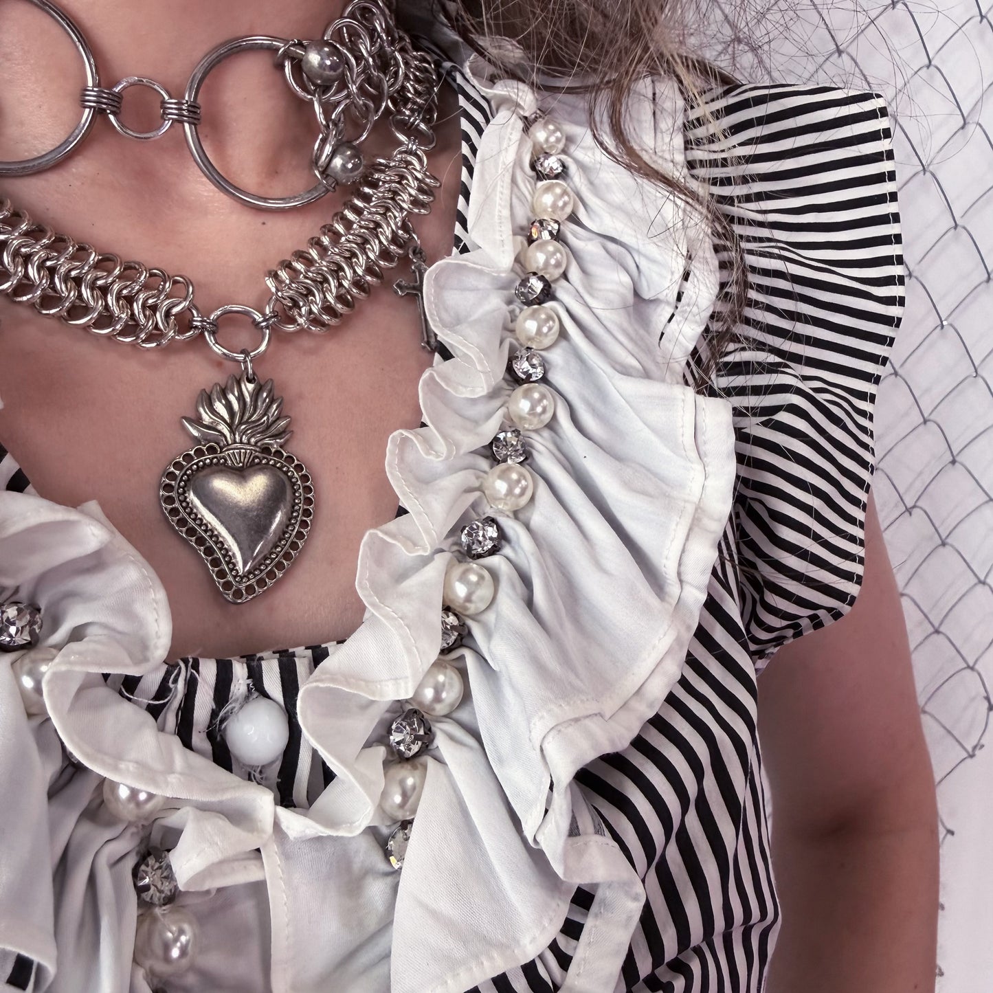 00’s Sweeney Todd/circus core striped ruffle top with beaded details 🌀🎪
