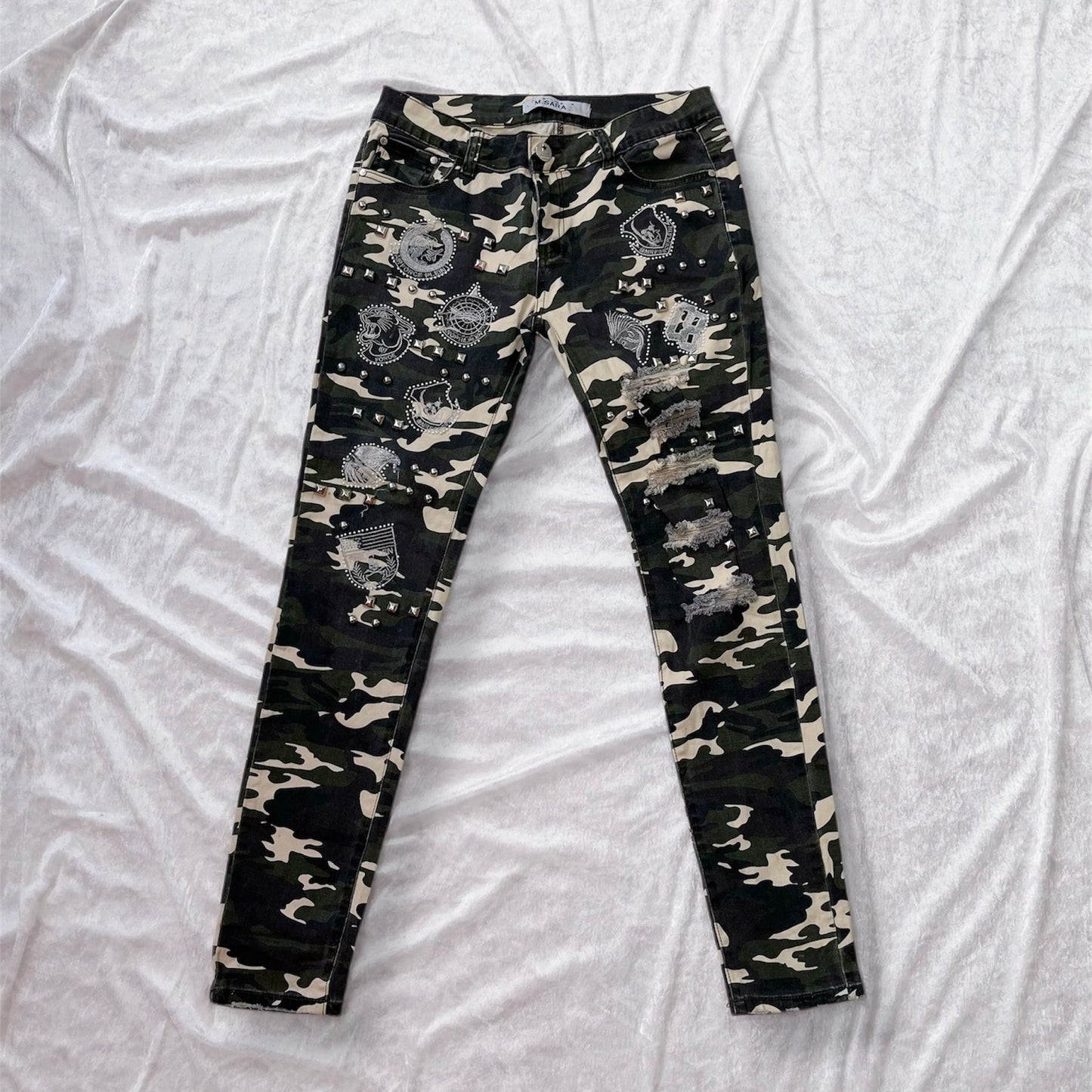 Alt ripped army jeans 🕸️🔫🦇