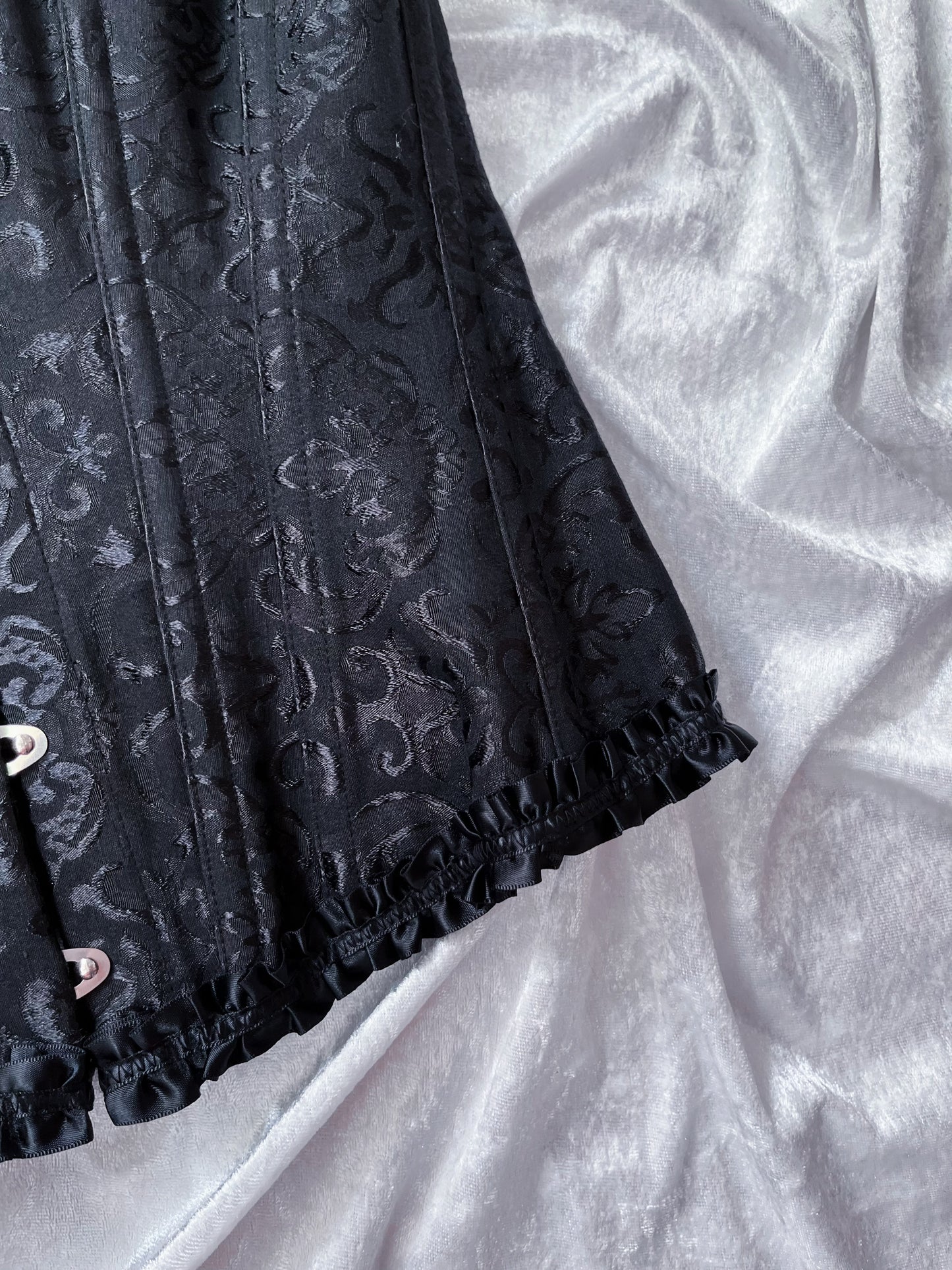 Alcatraz-Gothic black brocade corset 🦇