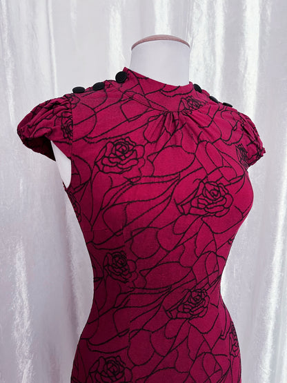 Iconic burgundy Asian style dress with embossed floral details 🌹 🐉