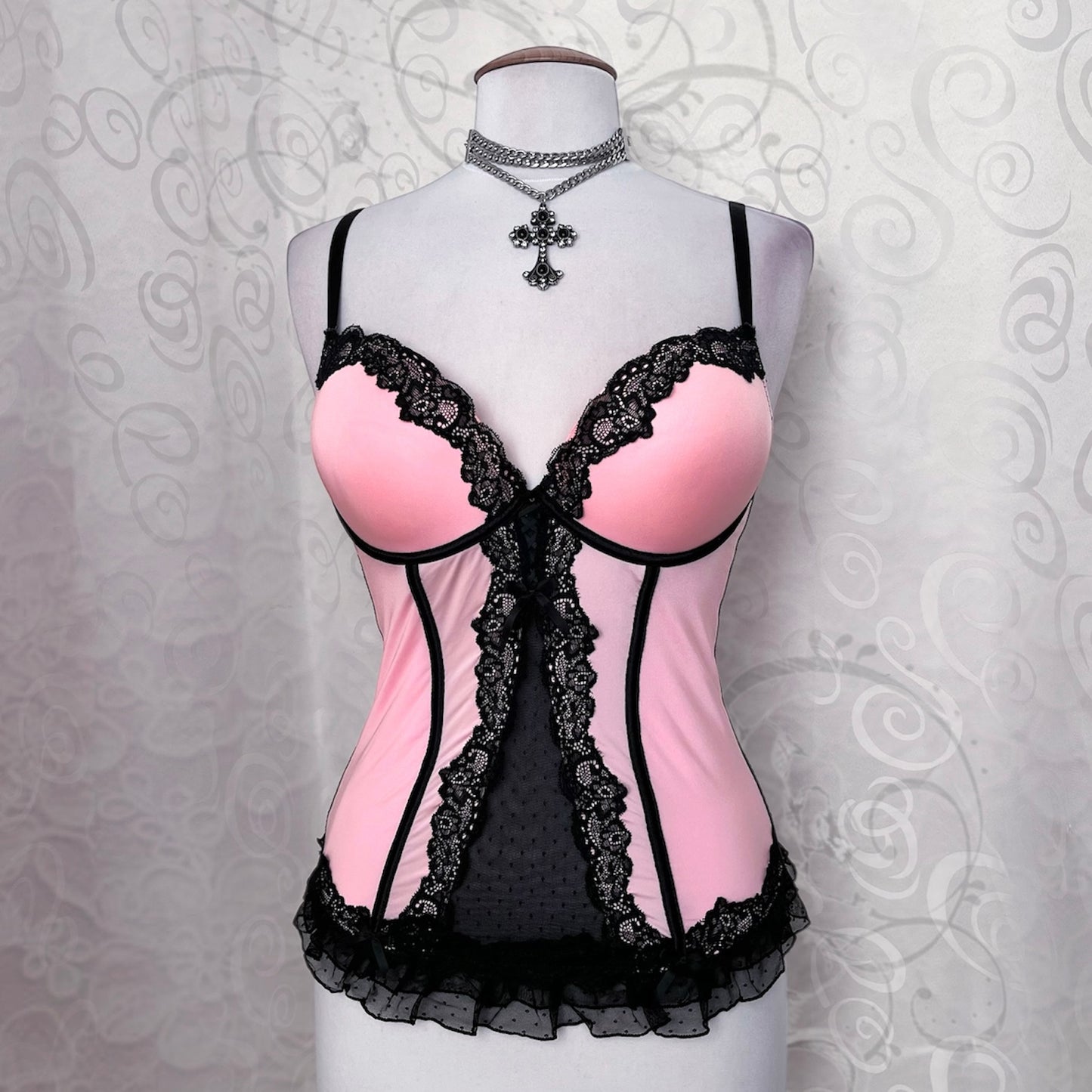 Dark coquette pink corset top with lace details 🎀🕷️