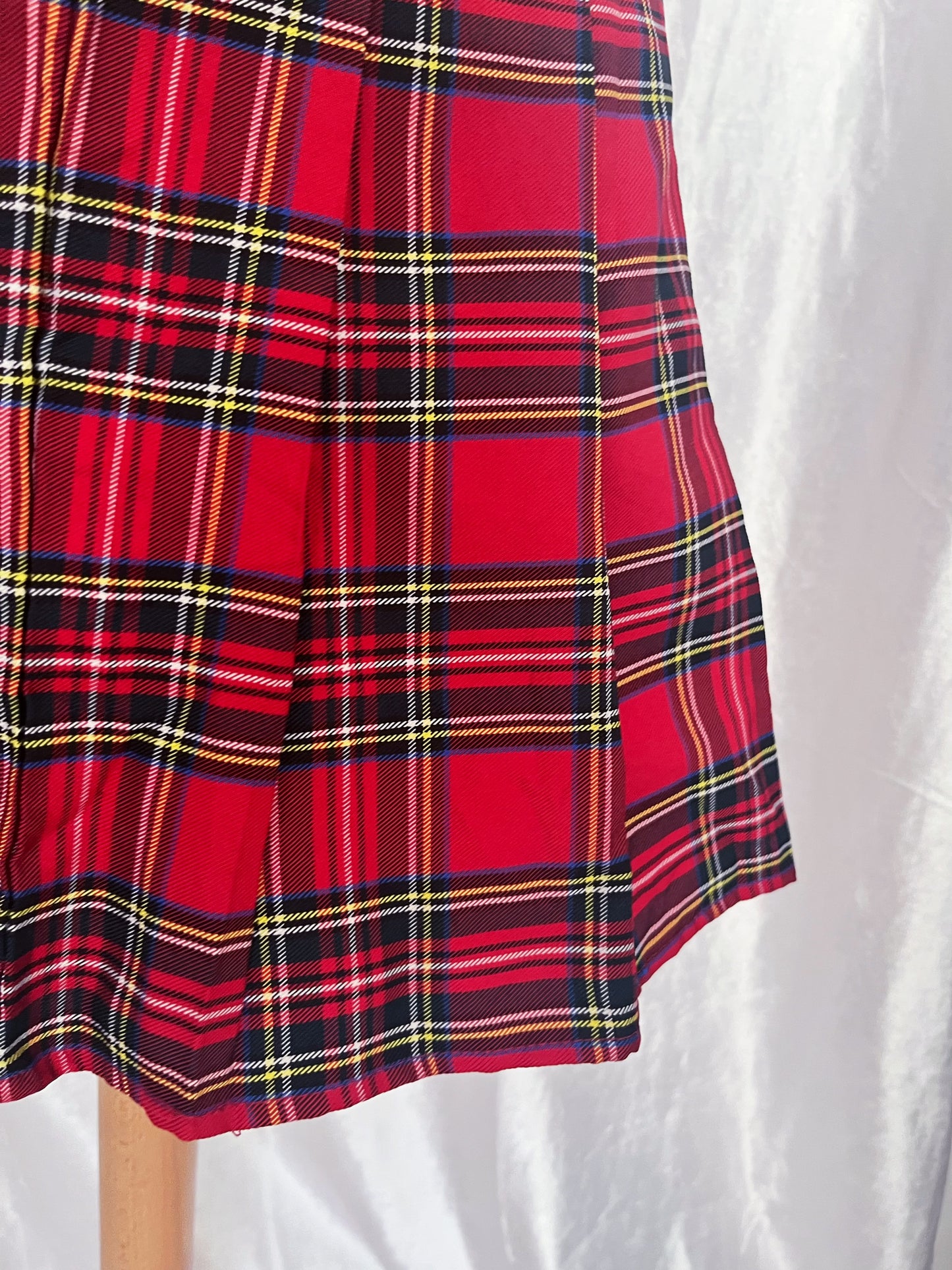 Iconic plaid red skirt ❤️