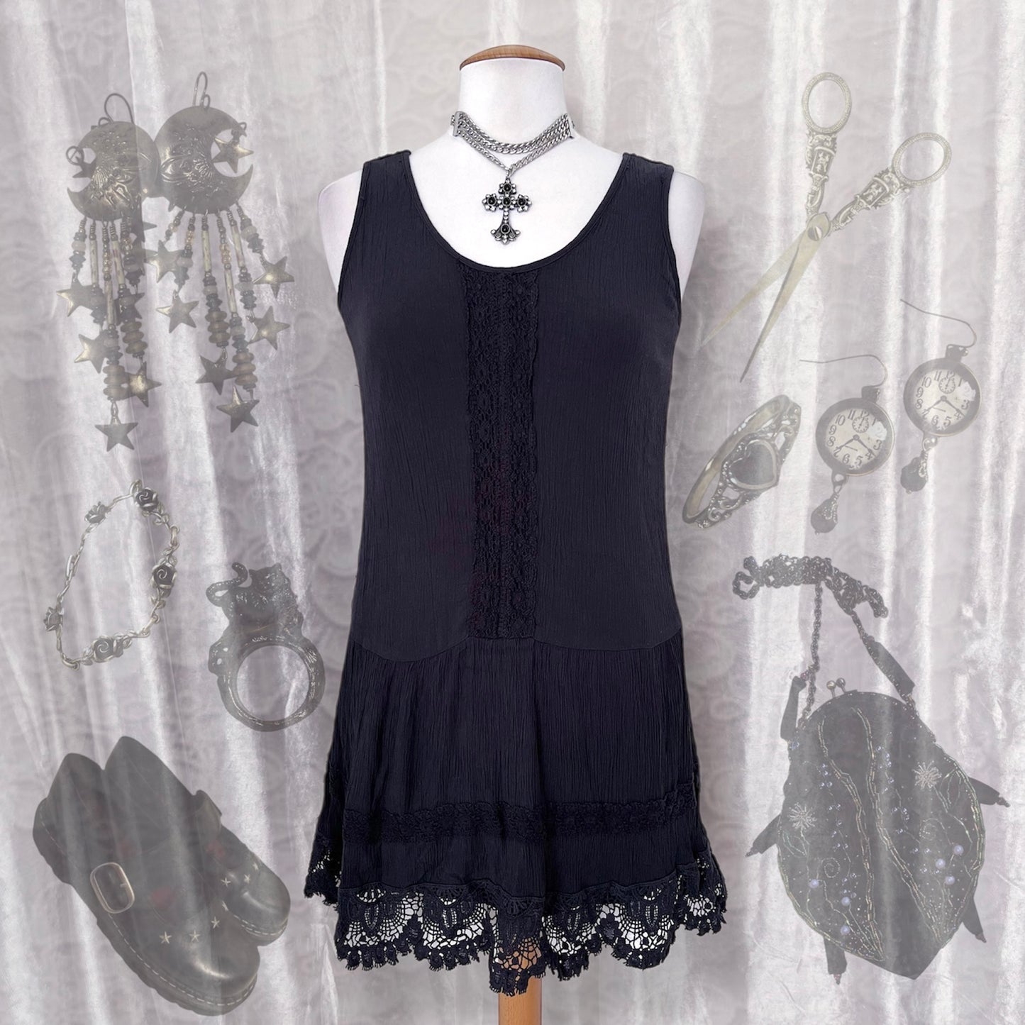 Dark coquette/whimsy grey dress 🗝️🎞️