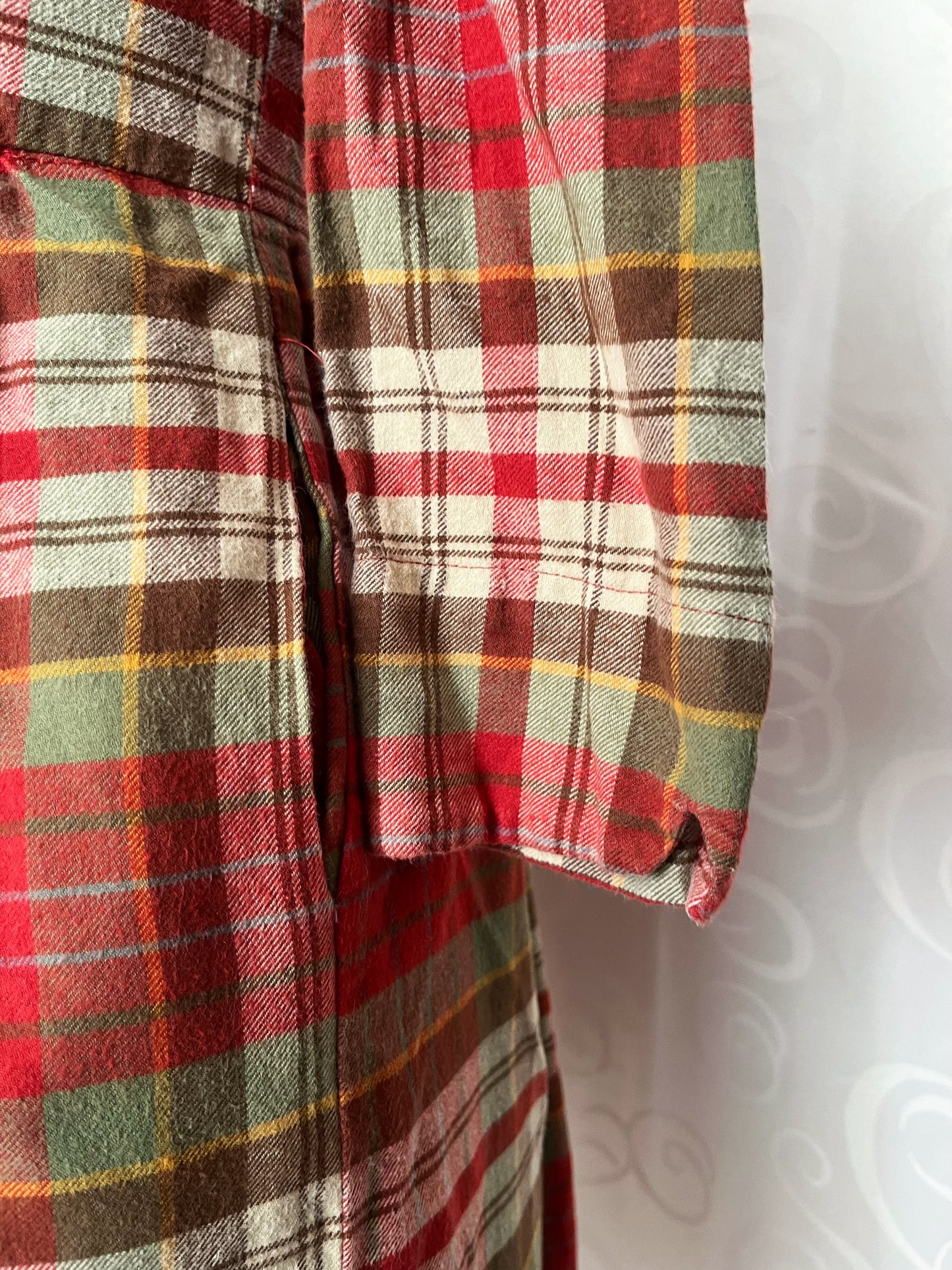 Alternative chinese tartan dress with tulle layer and pockets on the sides 🌀❤️