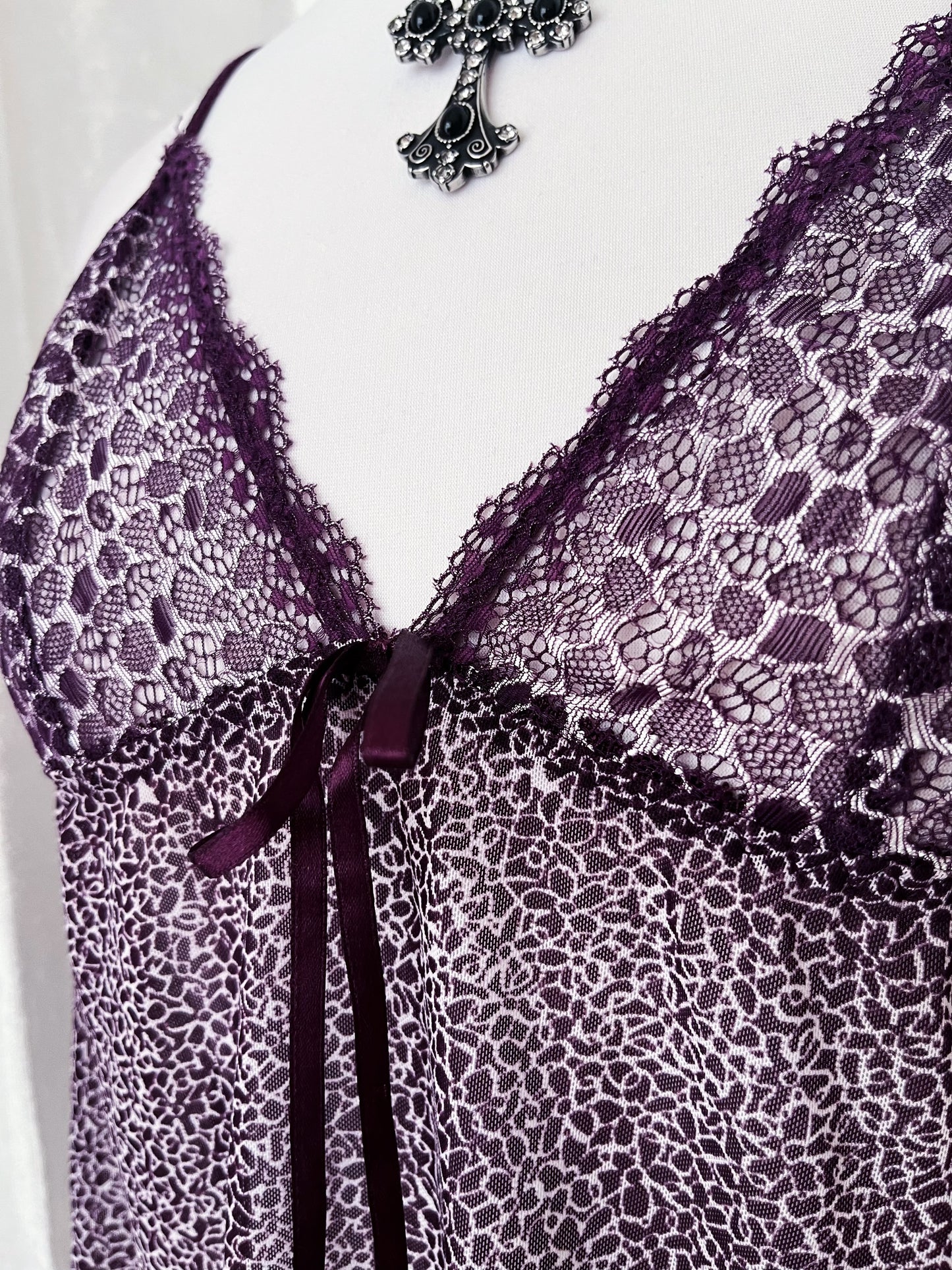 Hot little coquette see-through cami top 🐆💜
