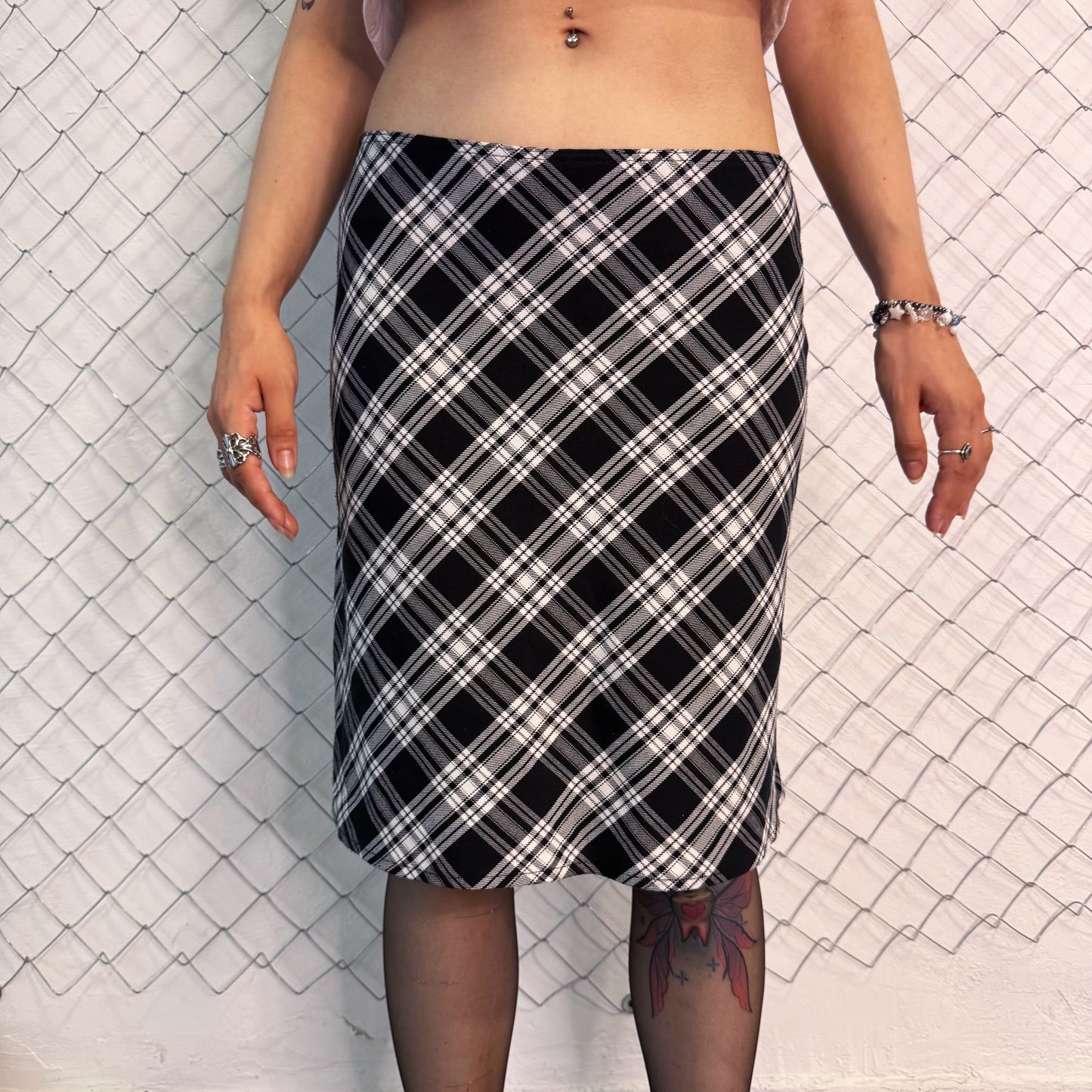 00’s Alt plaid skirt 💀🦝