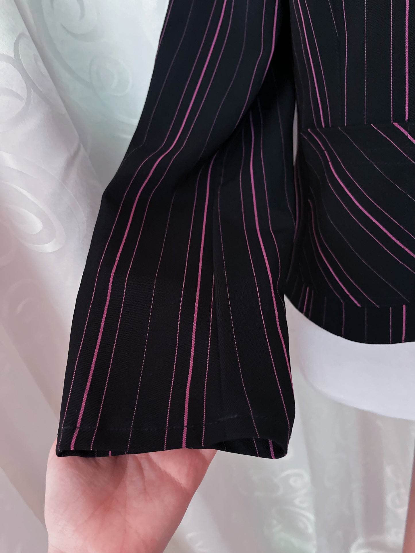 Office black & pink striped blazer 💞🎀