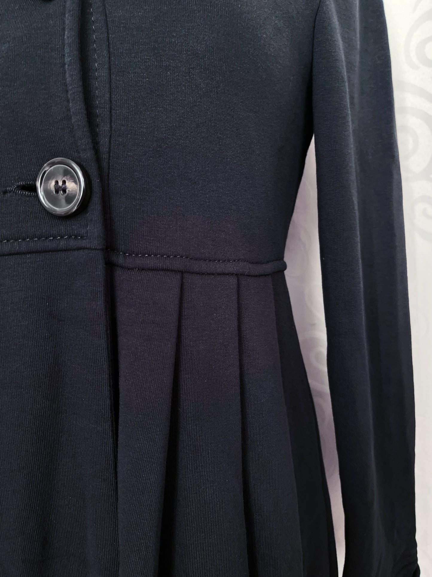 Gothic / Jirai Kei princess style black United Colors of Benetton coat 🦇💜