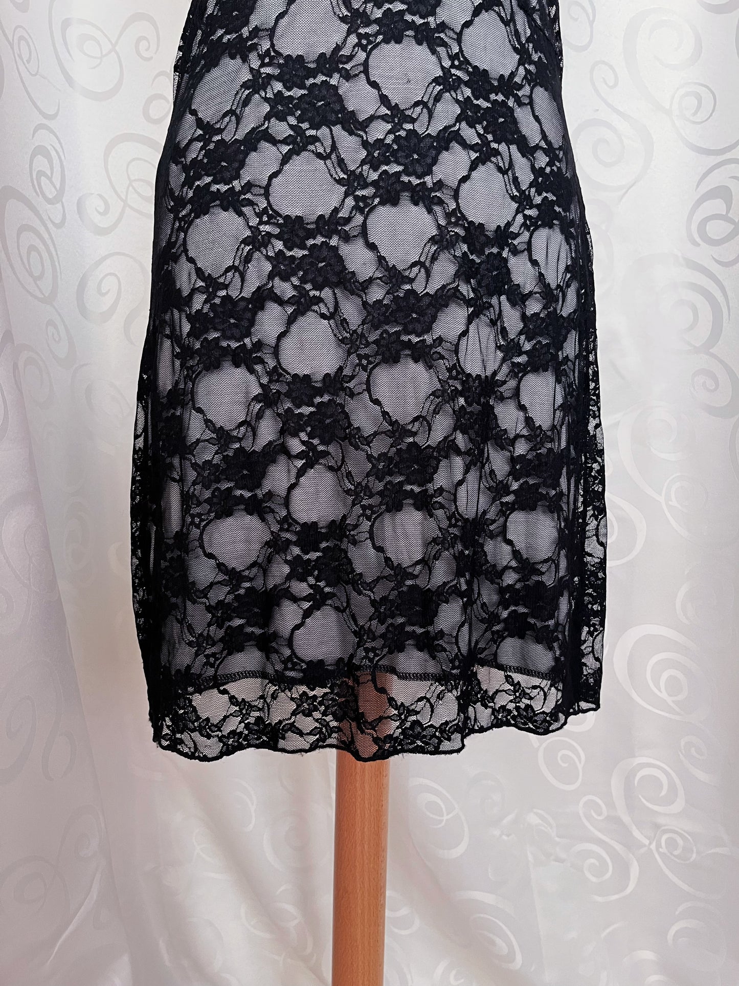 00’s deadstock whimsygoth lacey black dress 🕷️