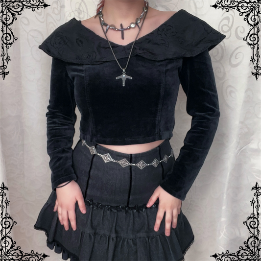 Vintage whimsygoth black velvet top 🦇🌀