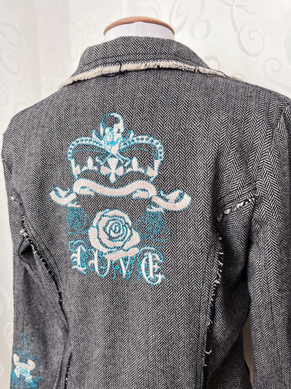 00’s Dark Academia light blazer with iconic Y2K embroidery back details 💀👑
