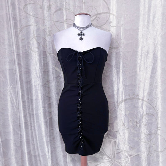 Alt lace-up fitting black dress 🦇