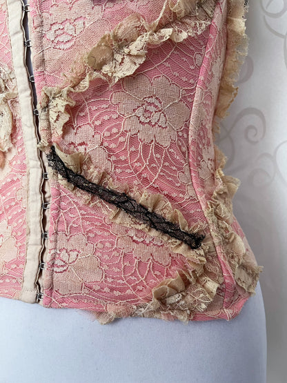 Iconic 00’s fairy rose & beige lace corset top 🌸🪷