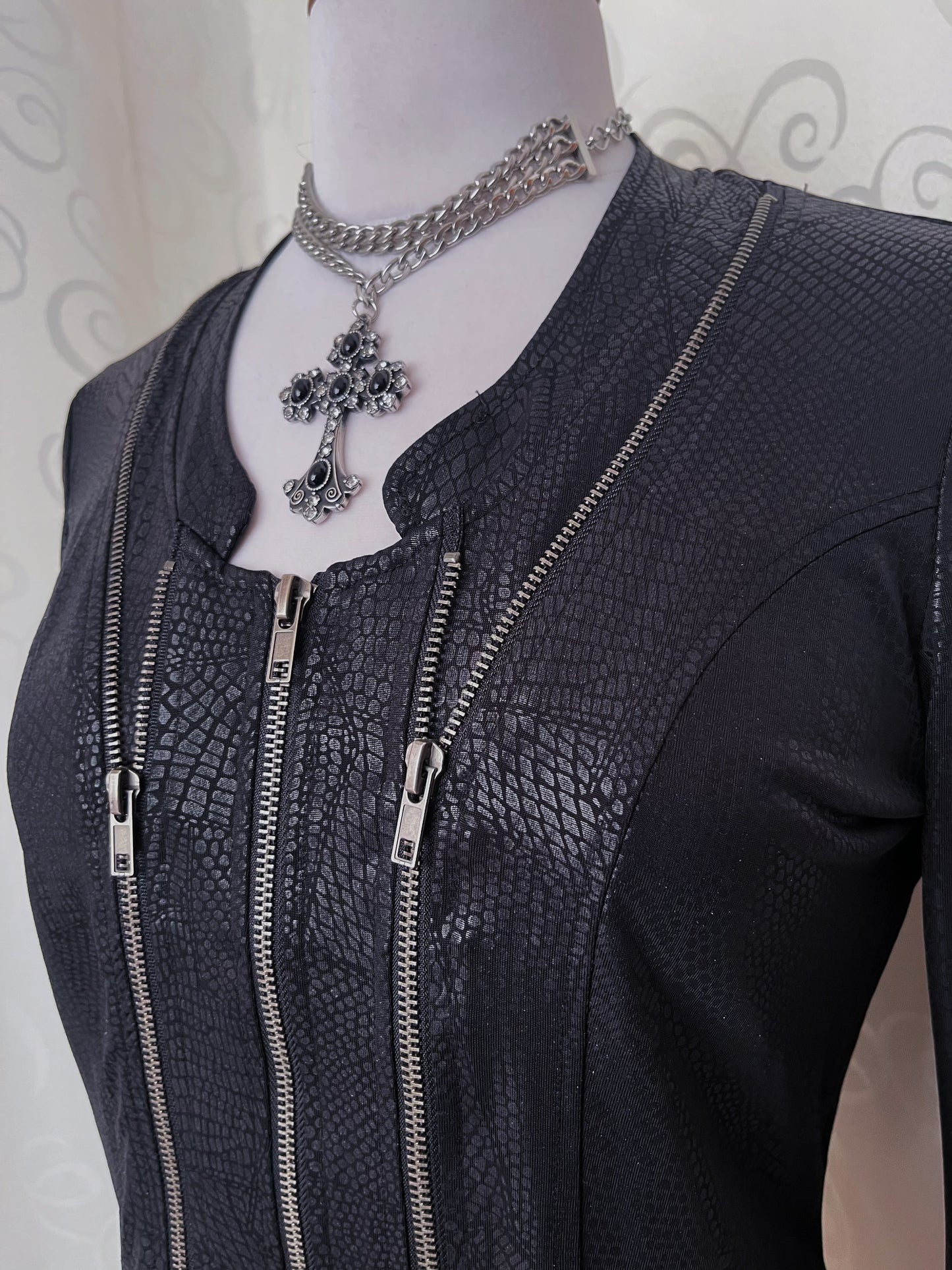 Alt snake print zip-up shirt 🐍