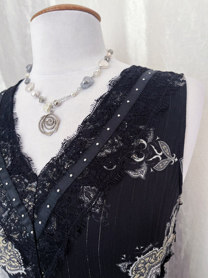 00's Orsay mesh dress with black lace detail 🕷️🍃