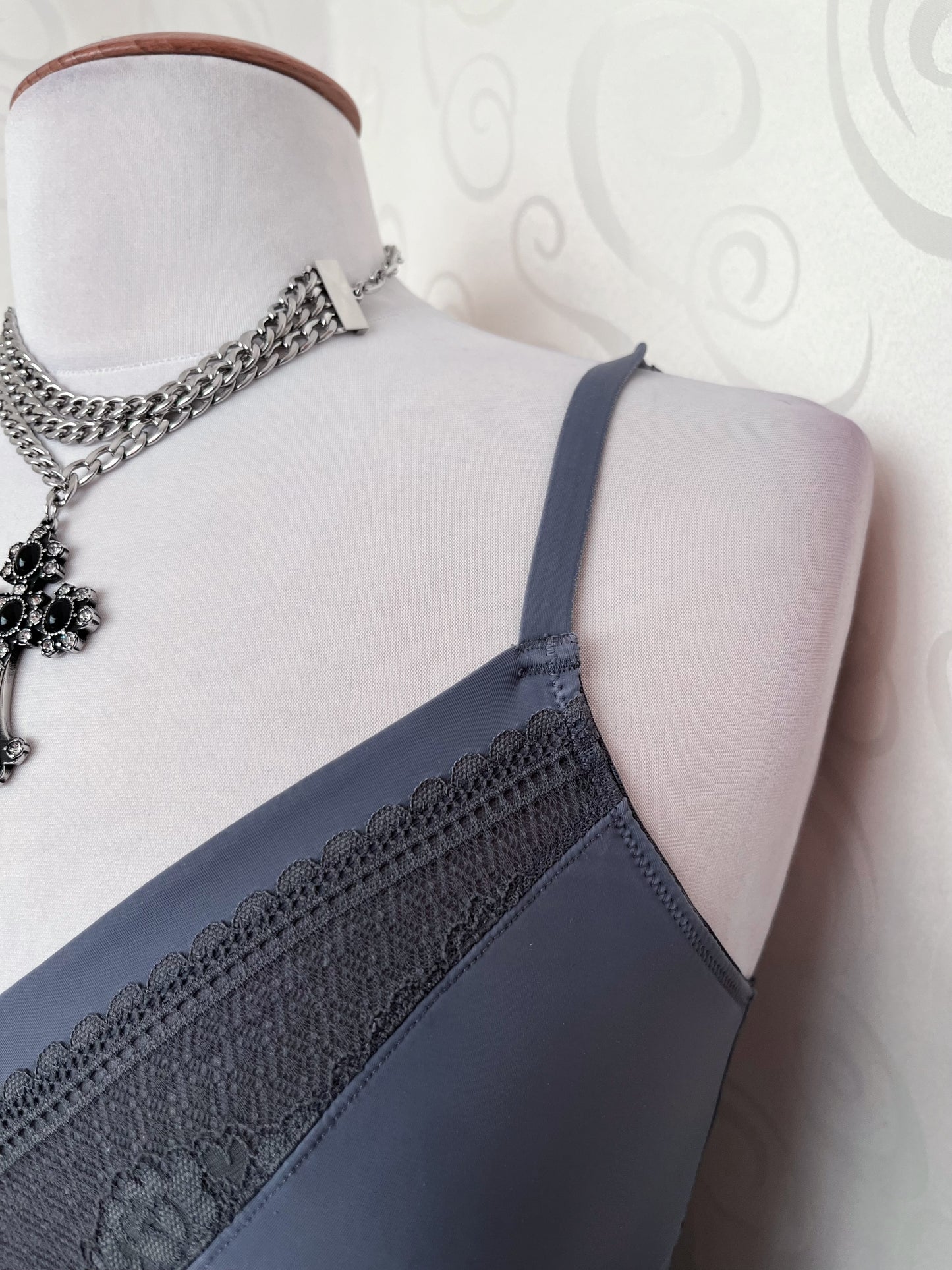 00’s dark coquette nightgown 🦷🎀