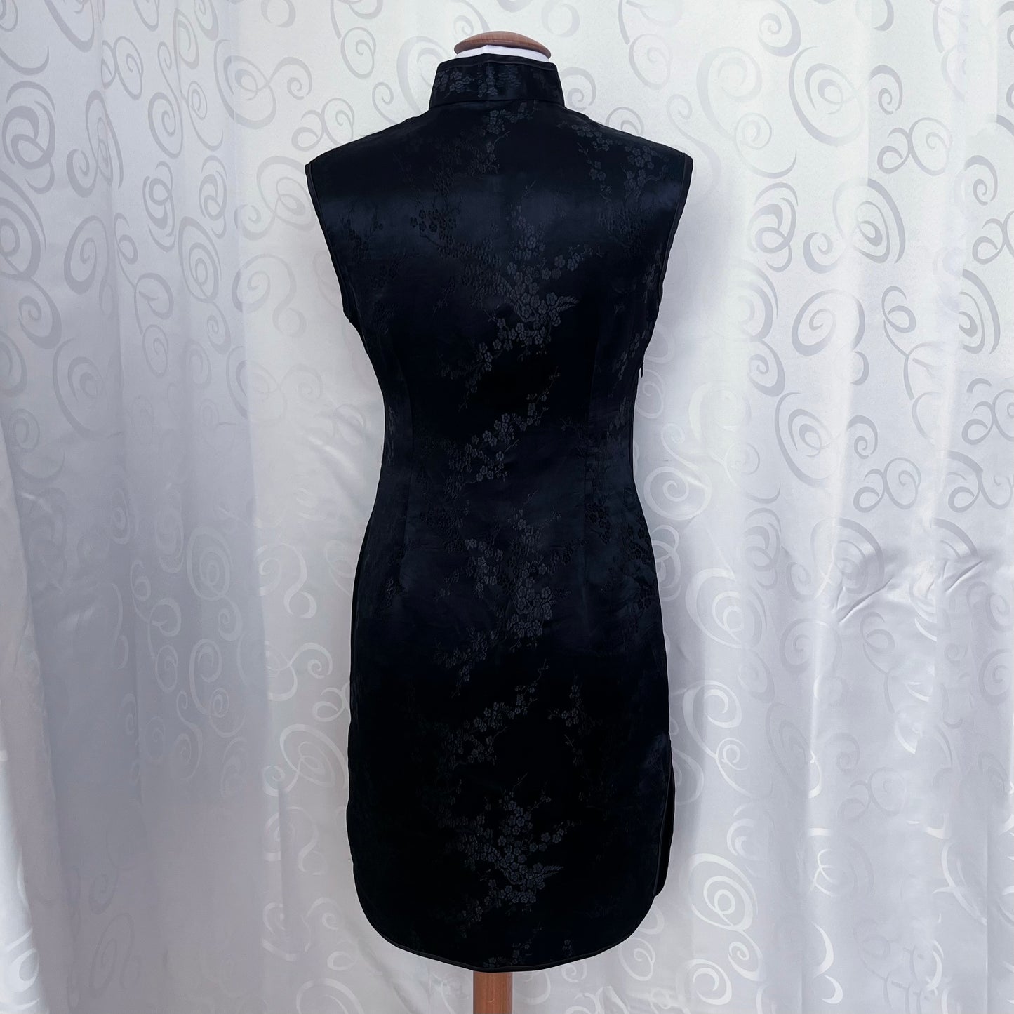 00’s satin black Qipao dress 🖤