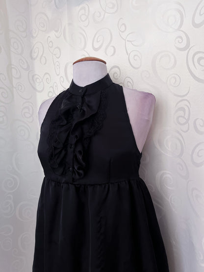 Gothic/Jirai Kei balloon black dress with ruffle details 🌀🕷️